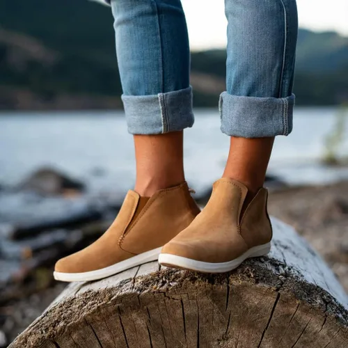 Vista 6 de OLUKAI Hawai'iloa Manu Hope - Botines para mujer, suaves y cómodos, impermeables, de cuero de grano completo, paneles elásticos para ajuste