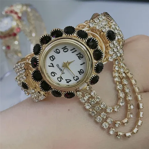 Vista 5 de CdyBox Reloj de pulsera de cuarzo con tachuelas de diamantes para mujer, reloj de pulsera de aleación abierta de moda