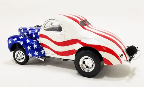 Vista 2 de 1940 Gasser Patriot American Flag Livery Edición limitada a 300 piezas en todo el mundo 1/18 Modelo de coche fundido a troquel por Acme A1800923
