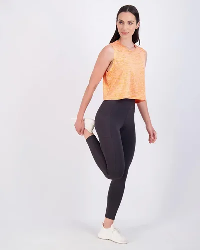 Vista 5 de Real Essentials Paquete de 5 camiseta sin mangas de verano Dry Fit para mujer, camiseta deportiva para gimnasio, yoga, entrenamiento