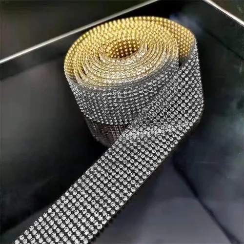 Vista 4 de 4 piezas de protectores de borde de puerta de coche con brillo, pegatinas de tira anticolisión para puerta lateral de auto con diamantes, cinta