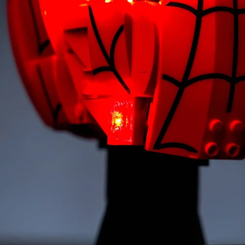Vista 5 de VONADO Luz LED de control de luz compatible con Lego Spider Man's Mask 76285 (solo luces, sin modelos), kit de iluminación creativa, accesorios