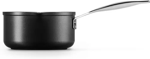 Vista 3 de Le Creuset Cacerola antiadherente endurecida Pro Open con boquillas de doble vertido, 1.7 cuartos de galón.