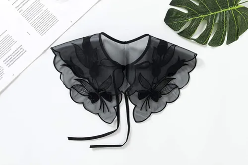 Vista 2 de YAKEFJ Cuello falso desmontable bordado cuello volado mini capa Dickey collar para mujeres y niñas