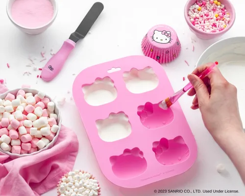 Vista 3 de Handstand Kitchen Hello Kitty - Juego de bombas de cacao caliente con molde de silicona, espátula y mucho más