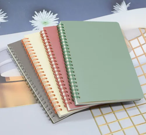 Vista 6 de Yansanido Cuaderno de espiral, 4 unidades, 4 colores, tamaño A5, tapa dura de plástico grueso, papel rayado de 8mm, 80 hojas (160 páginas), diario