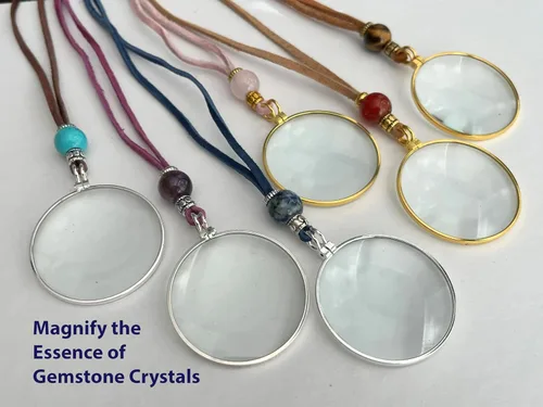 Vista 20 de by Wendra Collar con aumento, elementos naturales para aumentar la visión y la energía. ¡Deja tus lentes de lectura en casa! La Loupe