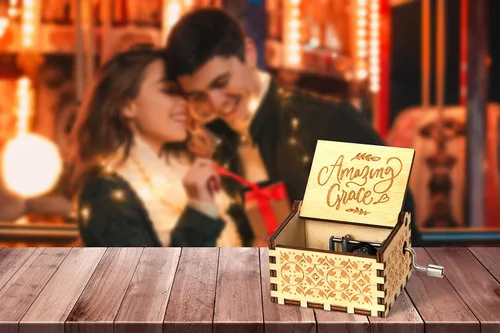 Vista 3 de Cajas de música de madera, caja de música Amazing Grace, caja de música con manivela grabada con láser para niños/esposas/amigos, Navidad, Acción