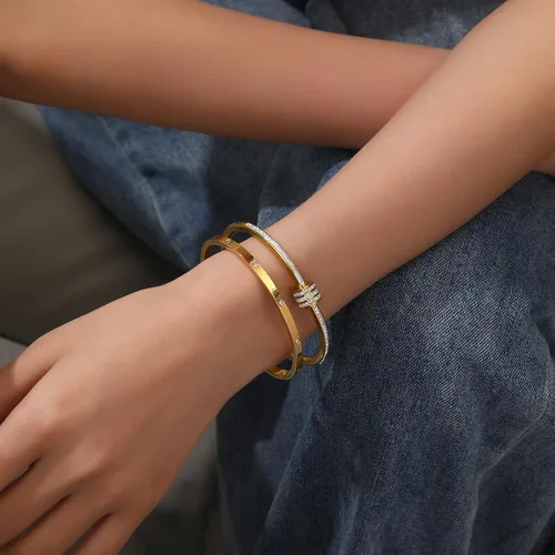 Vista 2 de Pulsera de acero inoxidable para mujer, chapada en oro, con cubo, bisagra de circón, joyería ovalada, testigo del regalo del amor