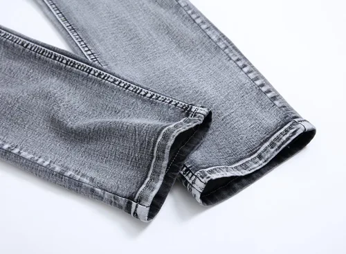 Vista 6 de Pantalón de jean elastizado, ajustado, moderno, para hombre.