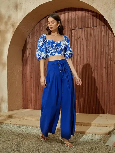 Vista 5 de Floerns Blusa corta con cuello corazón y manga abombada 34 para mujer, con lazo cruzado en la espalda