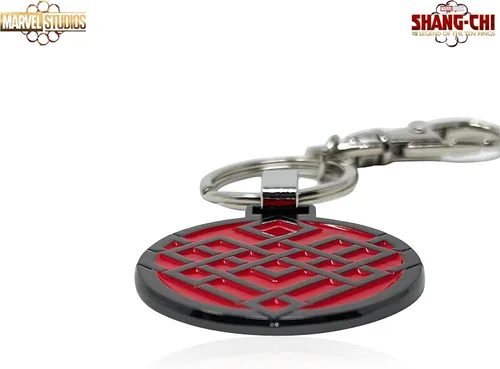 Vista 4 de SalesOne International, LLC Llavero Shang-Chi, famoso símbolo de icono de armadura roja La leyenda de los diez anillos con licencia