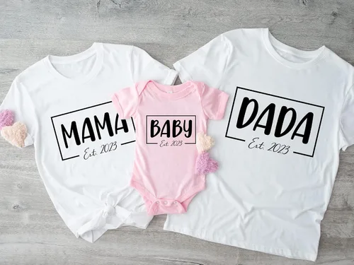 Vista 9 de Family Matching Outfits Set 2023 Shirts, Grandma Grandpa Mama Dada Auntie Sister Brother Daddy Mom Baby Matching Group Funny Family Day Party