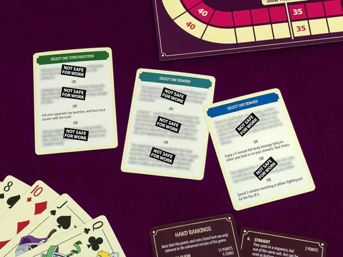 Vista 5 de Poker para parejas - Un juego romántico y atrevido para parejas - Más de 200 desafíos divertidos y preguntas íntimas para una cita nocturna