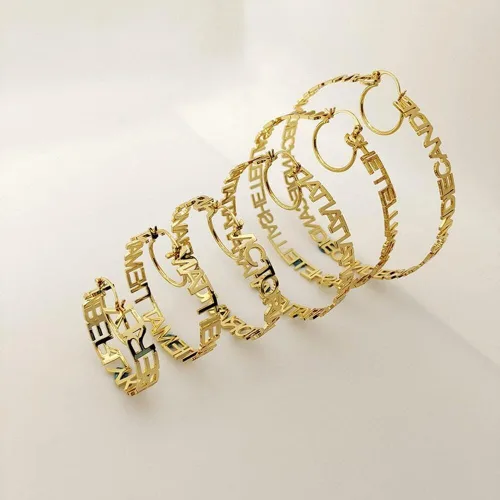 Vista 7 de Aretes de oro personalizados con nombre para mujeres y niñas, joyería de moda, aretes personalizados, regalo para amigos