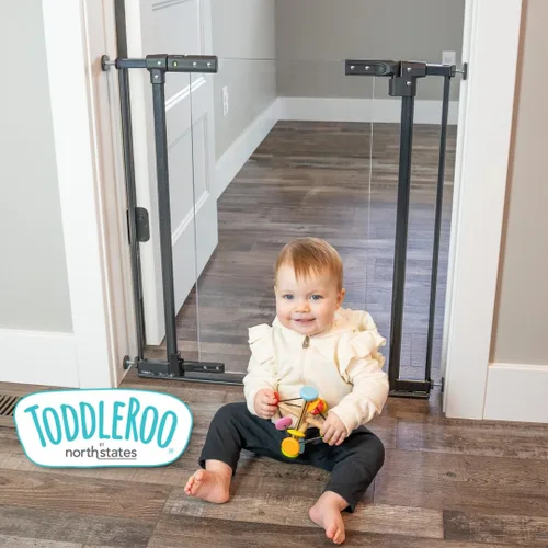 Vista 9 de Toddleroo by North States - Puerta de bebé transparente StepSafe: Puerta de metal para bebés con puerta transparente - Puerta de seguridad ajustable