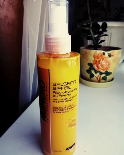 Vista 4 de Brelil Numero Instant - Acondicionador de avena bifásico para el cabello, 6.8 fl oz./6.7 fl.oz.