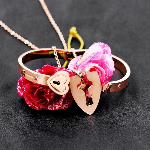 Vista 7 de Uloveido Collar con colgante de llave de escudo y pulsera de bloqueo para niñas y niños, juego de pulsera para hombres y mujeres, regalo