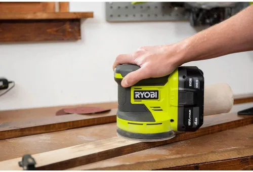 Vista 2 de Ryobi Lijadora orbital aleatoria One+ de 18 V y 5 pulgadas con vibración reducida (renovada)