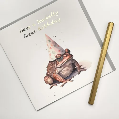 Vista 2 de Old English Co. - Tarjeta de cumpleaños para ella, divertido sombrero de fiesta de sapo, regalo de cumpleaños para mamá, papá, hija, hijo, tarjeta