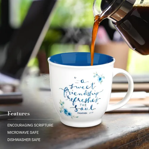 Vista 3 de Taza de cerámica de arte cristiano azul floral – 14 oz. Taza de café y té inspiradora con escrituras bíblicas apta para microondas y lavavajillas