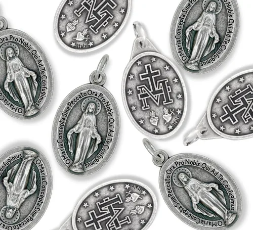 Vista 2 de Paquete de 25 medallas milagrosas latinas a granel, medalla de plata oxidada de 1 pulgada, colgante católico para collar o rosario, fabricado
