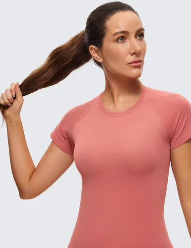 Vista 5 de CRZ YOGA Camisetas de entrenamiento sin costuras para mujer, transpirables, de manga corta, para gimnasio, correr, yoga, atléticas