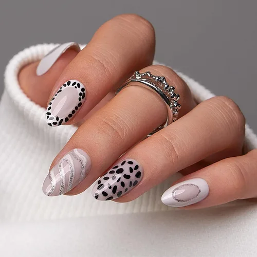 Vista 15 de CurvLife Uñas a presión con punta francesa de almendra media, color blanco Perfil luminoso