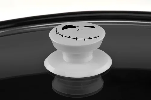Vista 4 de Disney The Nightmare Before Christmas Olla de Cocción Lenta por Select Brands - Electrodoméstico de Cocina de 7 Cuartos - Recipiente de Gres