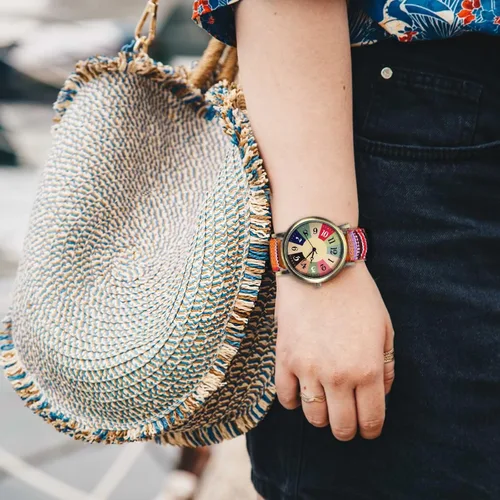 Vista 6 de Relojes para mujer - Boho Hippie para mujer, reloj arcoíris tejido de piel sintética