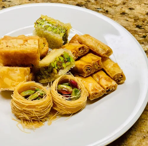 Vista 5 de Alreef Baklava mediterráneo surtido 28.22 oz (70-80PCS)