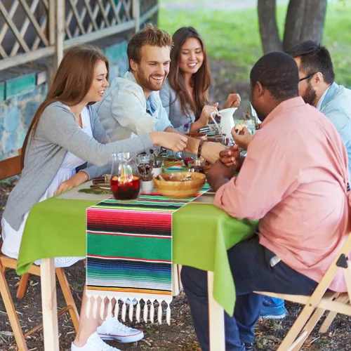 Vista 6 de Moukeren 16 caminos de mesa de serape mexicano, 14 x 84 pulgadas, arco iris, bohemio, con flecos, de algodón, decoración de fiesta temática mexicana