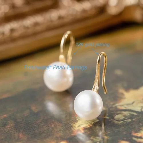 Vista 5 de Juego de collar de perlas de agua dulce chapado en oro para mujer