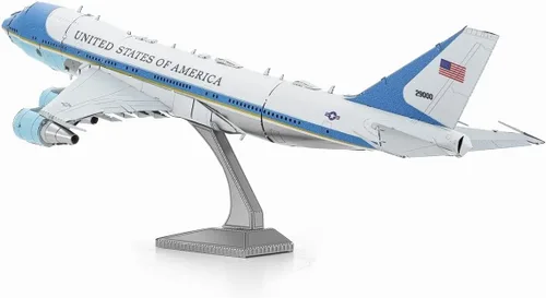 Vista 5 de Fascinations Kit de modelo de metal 3D Metal Earth Air Force One con pinzas