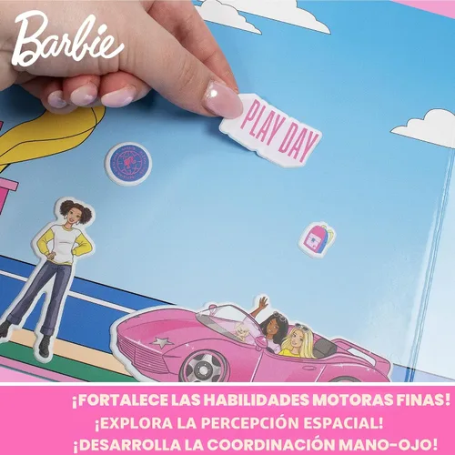 Vista 3 de Conjunto de calcomanías inflables Barbie de Horizon Group USA, 75 calcomanías reutilizables, escena de playa de doble cara, apto para viajes