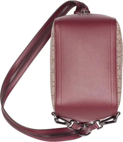 Vista 3 de Calvin Klein Mochila convertible Moss y bolso de hombro Hobo, AlmendraGris TopoRojo Profundo