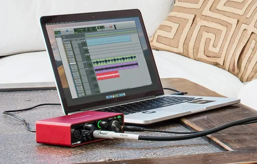Vista 7 de Audio-Technica - Micrófono podcast dinámico hipercardioide AT2040 (en 2040) y Focusrite Scarlett Solo interfaz de audio USB de 3ª
