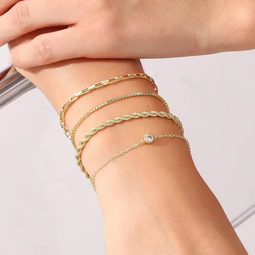 Vista 3 de Pulseras de oro para mujer, juego de pulseras en capas de oro de 14 quilates, delicadas cadenas de espiga de espiga, pulseras cubanas de oro