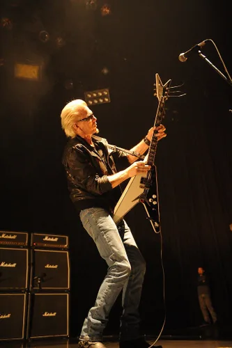 Vista 23 de Michael Schenker Group - Live in Tokyo 30Th Anniversary Japan Tour