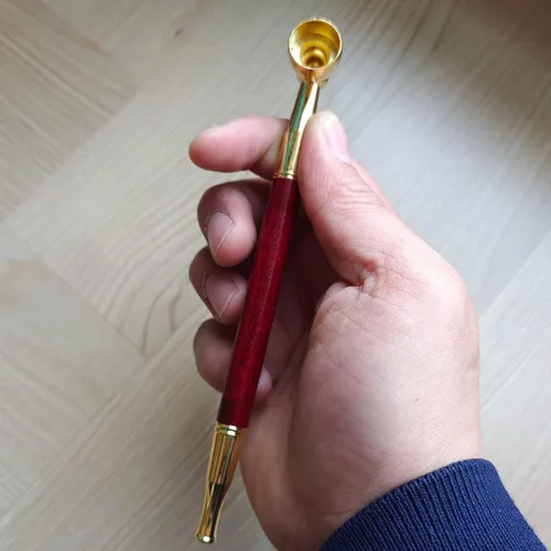 Vista 5 de Pipa de tabaco de madera con herramienta limpiadora y prensa, bolsa negra, kit de accesorios para pipa de 6 pulgadas Kiseru (Rojo)