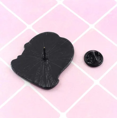 Vista 5 de Flairs New York - Broche de solapa esmaltado hecho a mano, Más fuerte de lo que crees