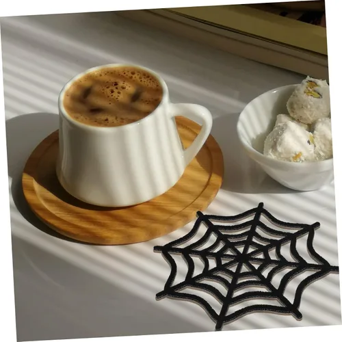 Vista 4 de UPKOCH 6 posavasos resistentes al calor, tapetes decorativos de fieltro para Halloween