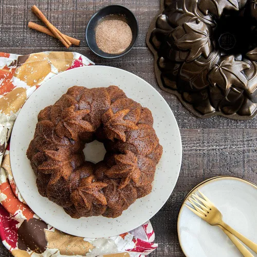 Vista 5 de Nordic Ware Cosecha Hojas Bundt Pan, Bronce