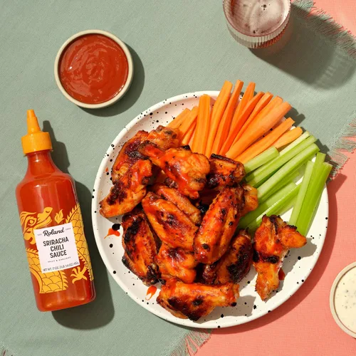 Vista 3 de Roland Foods Salsa de chile Sriracha original, alimento importado especial, 17 onzas, paquete de 1