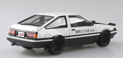Vista 3 de Aoshima Inicial D: Kit de modelo a escala 1:24 para Toyota Trueno V37 AE86 de Takumi Fujiwara