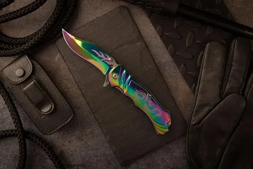 Vista 4 de MASTER USA Masters Collection MC-A003RB Fantasy Spring Assist - Cuchillo plegable, hoja de arcoíris, mango arcoíris, 4.5 pulgadas cerrado