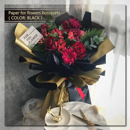 Vista 4 de Papel de regalo de flores negras, 20 piezas de papel de regalo de rosas, papel de regalo floral, impermeable, arreglos florales dorados y negros