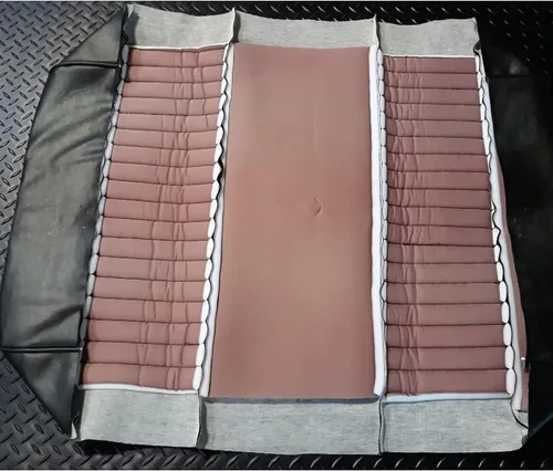 Vista 4 de Cubiertas de asiento delantero para carrito de golf EZGO Medalist, TXT 1994-2013 de Huskey, ajuste personalizado, estilo plisado negro, vinilo