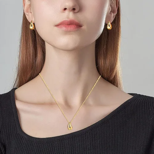 Vista 2 de Juego de aretes de aro y collares gruesos de oro para mujeres y niñas, aros abiertos ligeros con forma de gota de agua, aretes chapados en oro