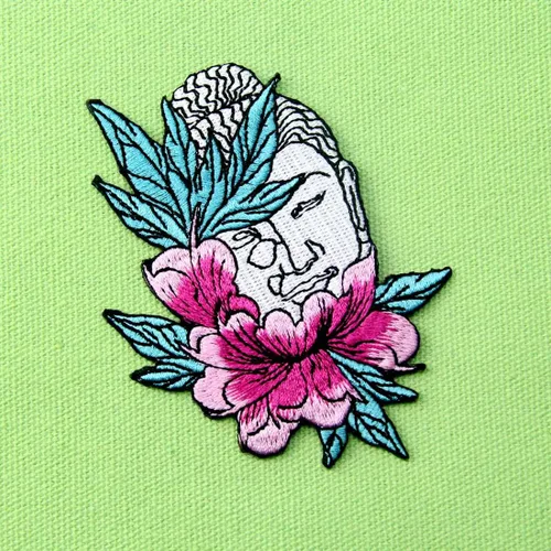 Vista 4 de Parche bordado con apliques de flor de loto y Buda para coser